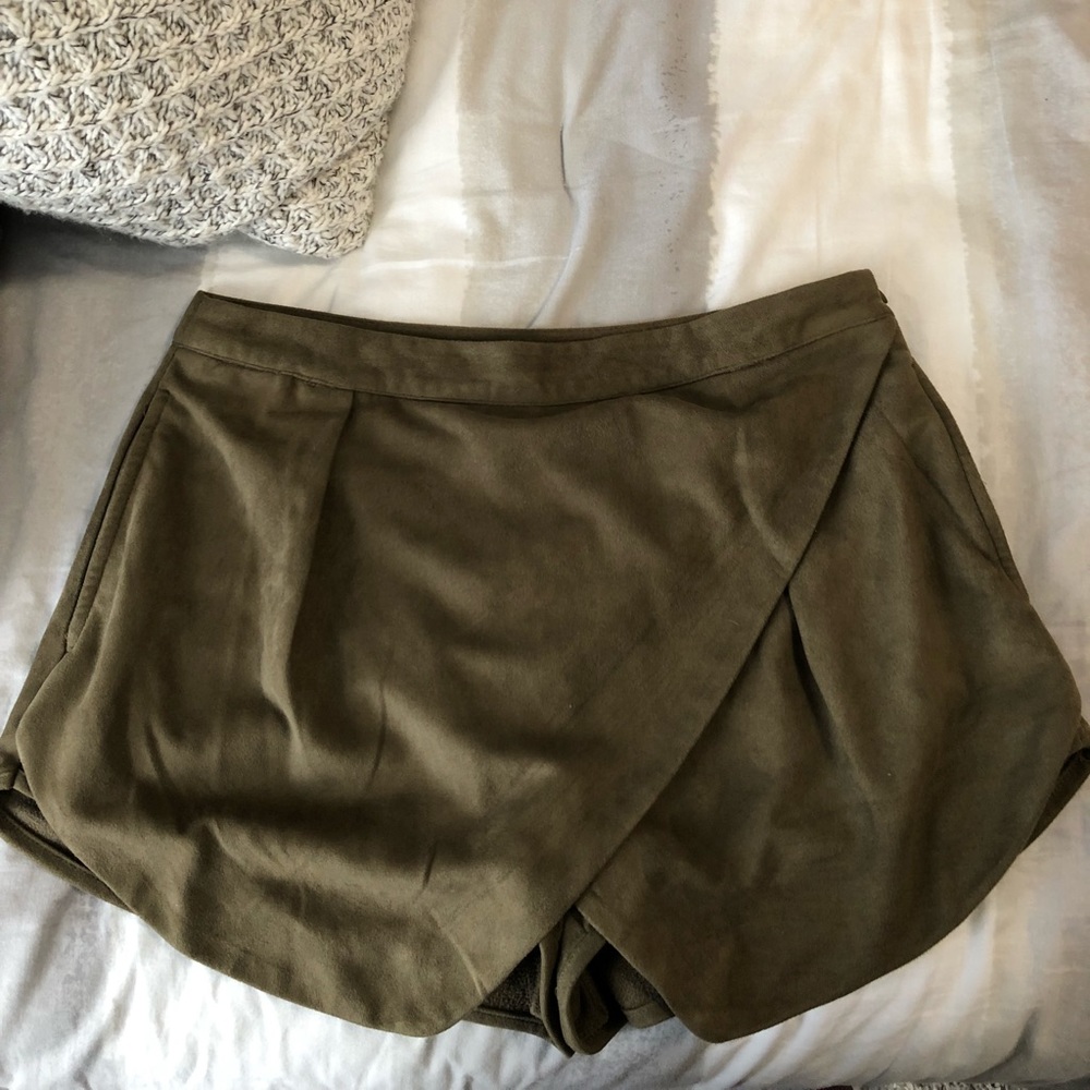 Forrest Green mini Skort